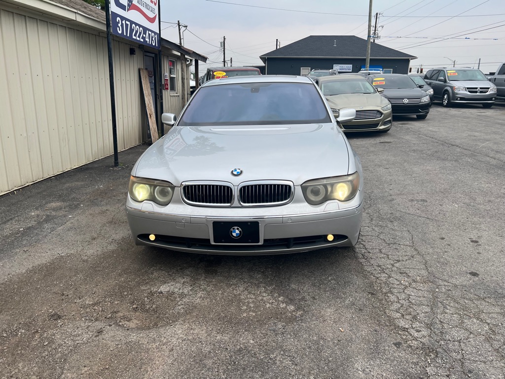 Photo 17 of this BMW 7 SERIES