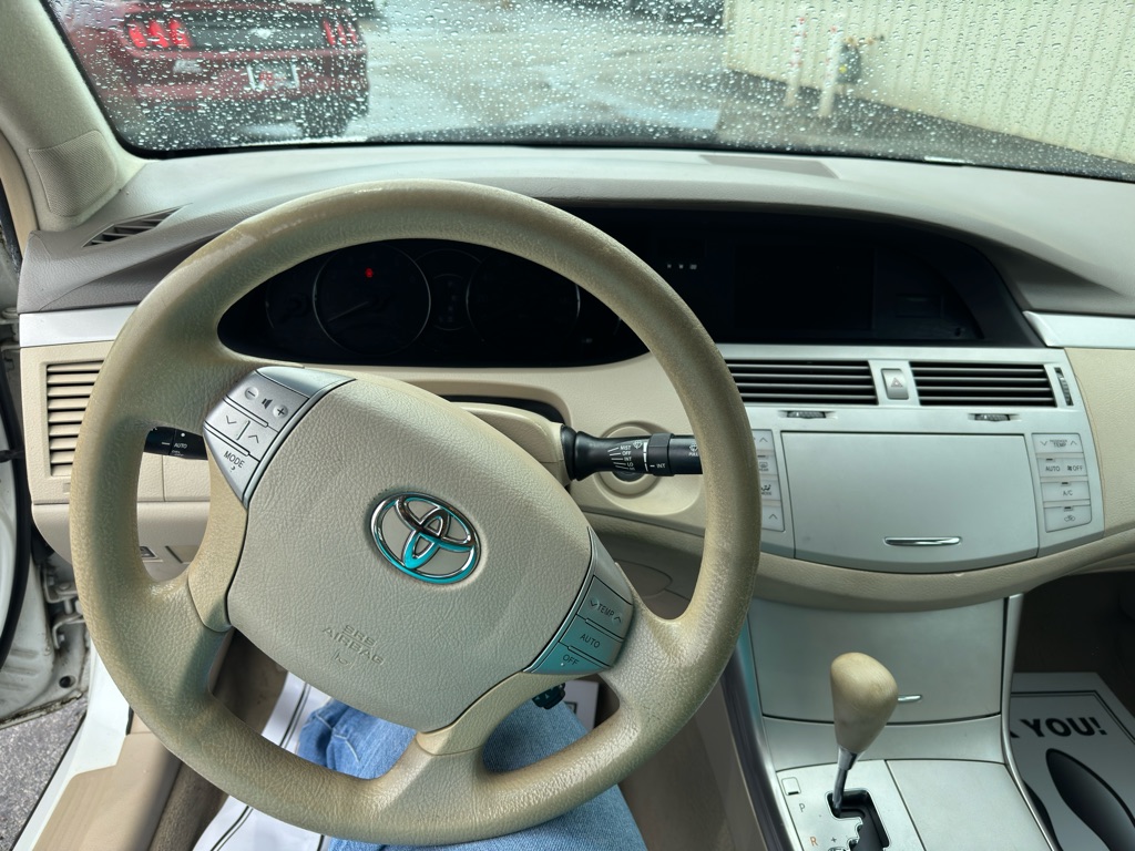 Photo 11 of this TOYOTA AVALON