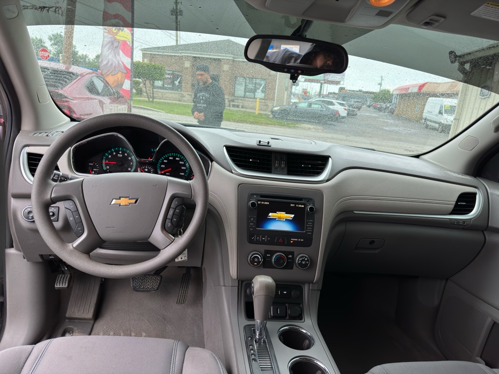 Photo 11 of this CHEVROLET TRAVERSE