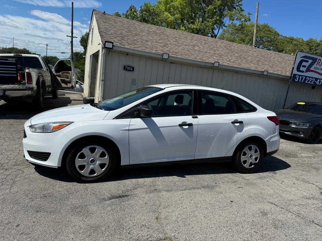 Photo 2 of this FORD FOCUS