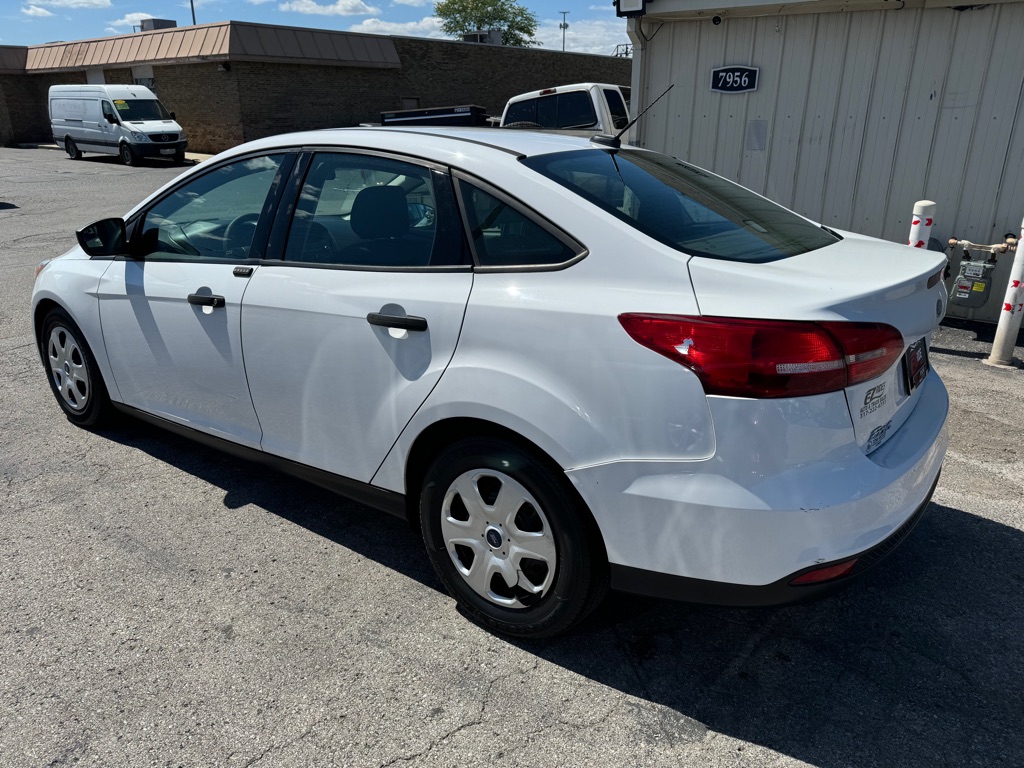 Photo 3 of this FORD FOCUS