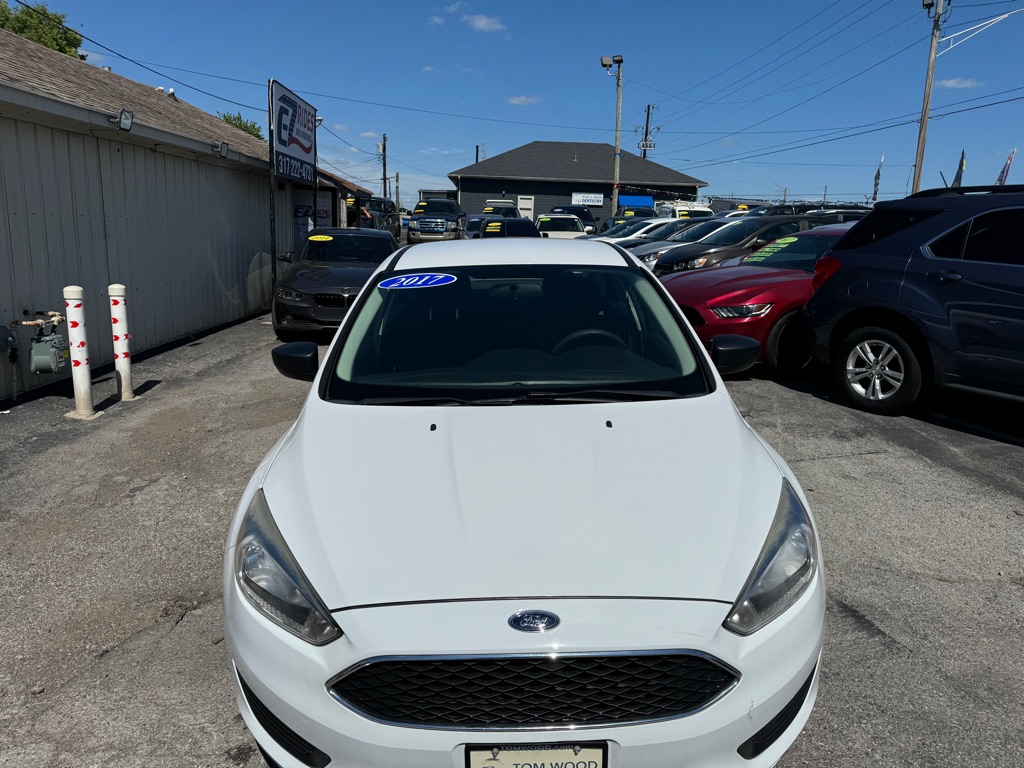 Photo 8 of this FORD FOCUS