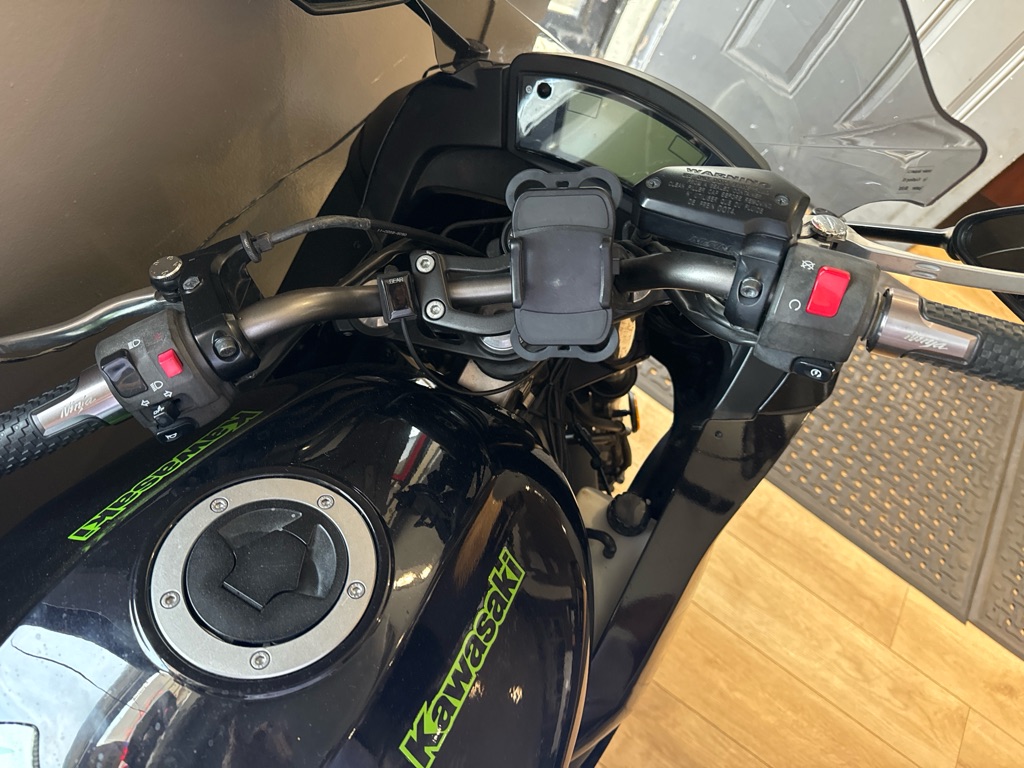 Photo 4 of this KAWASAKI EX650 C