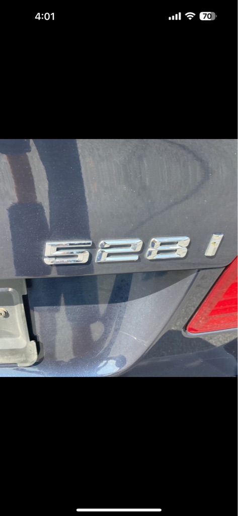 Photo 13 of this BMW 5 SERIES