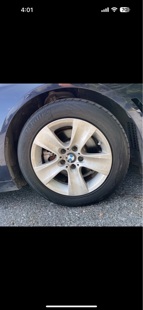 Photo 12 of this BMW 5 SERIES