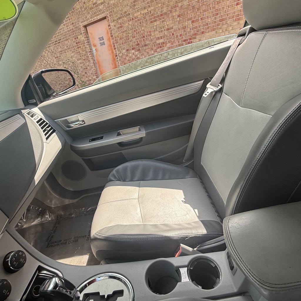 Photo 9 of this CHRYSLER SEBRING