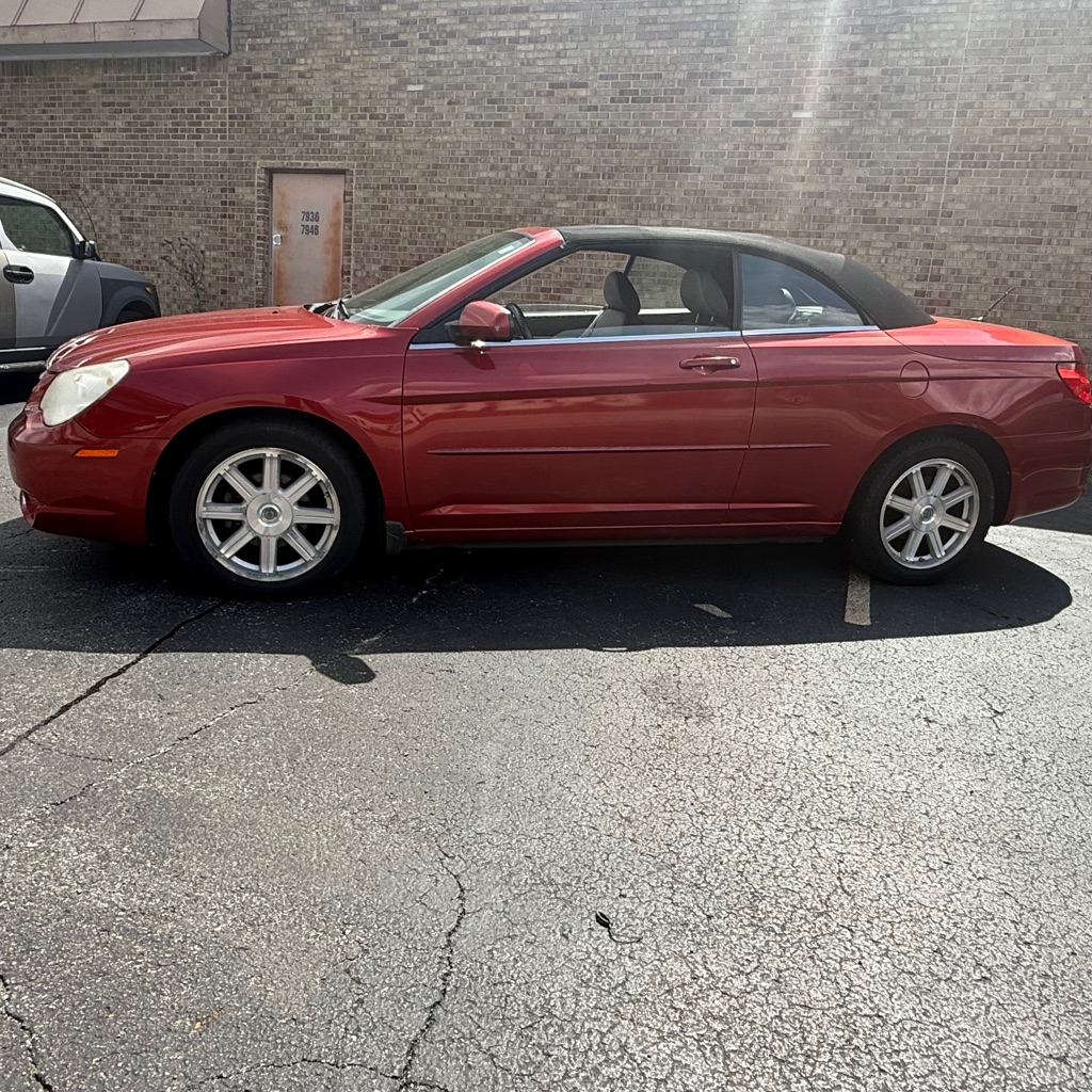 Photo 2 of this CHRYSLER SEBRING