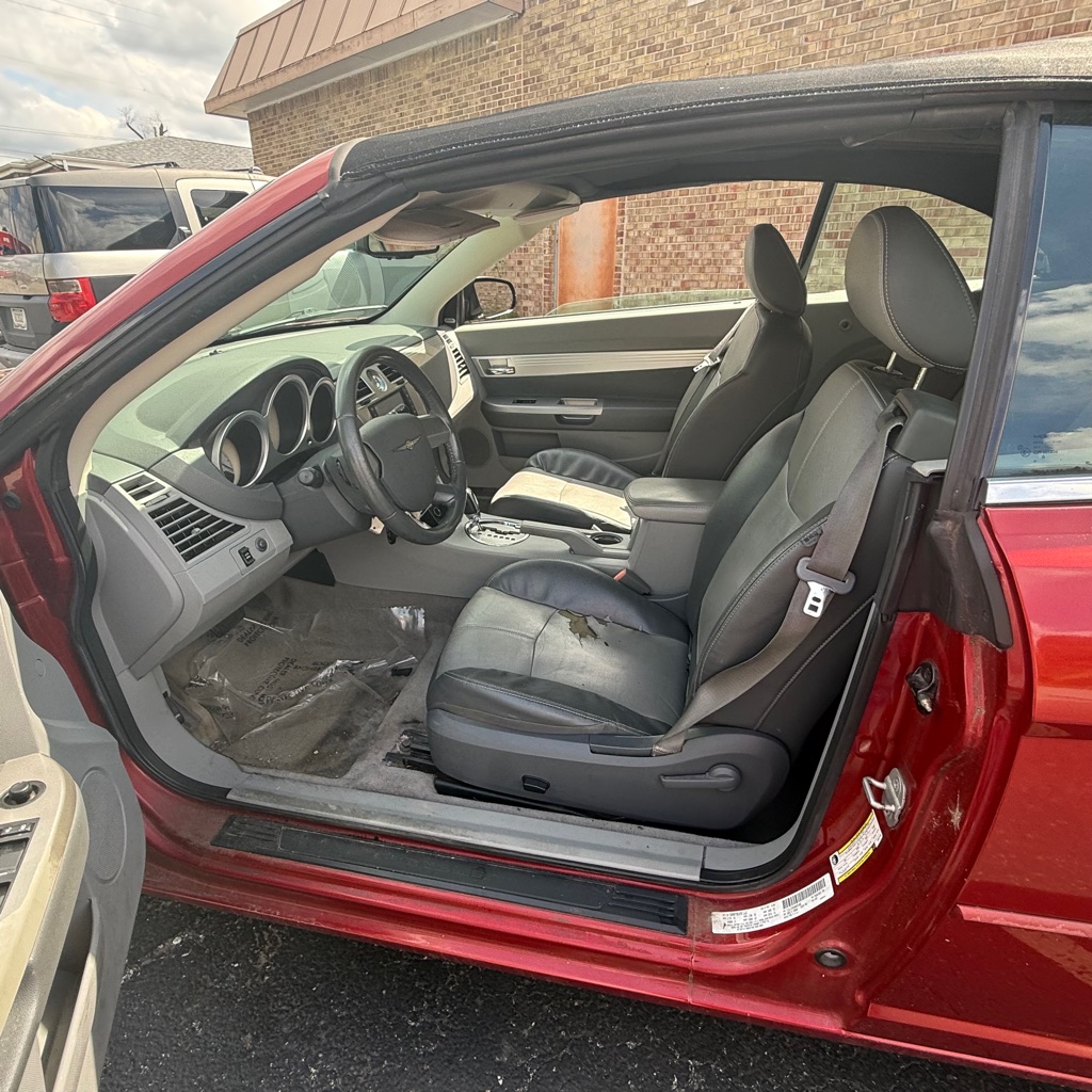 Photo 8 of this CHRYSLER SEBRING