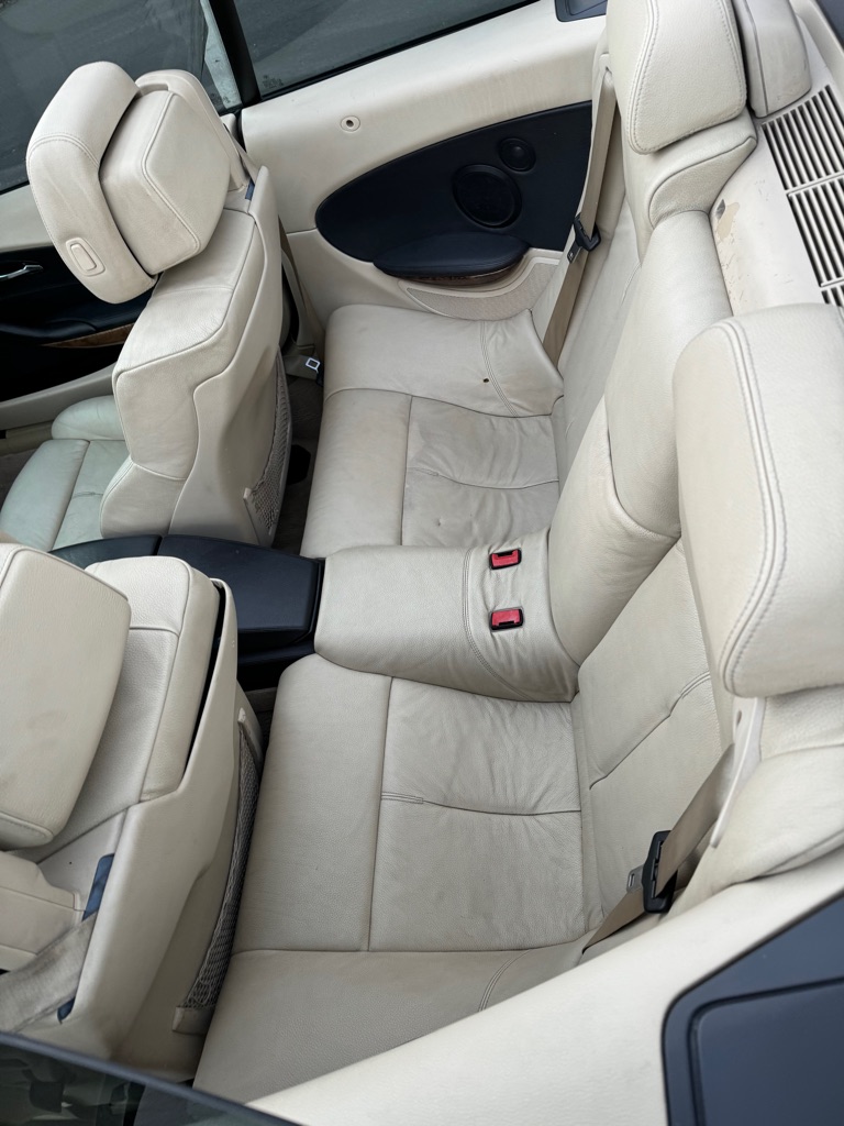 Photo 17 of this BMW 6 SERIES
