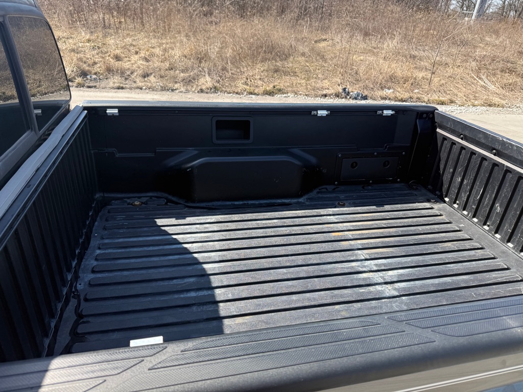 Photo 28 of this TOYOTA TACOMA