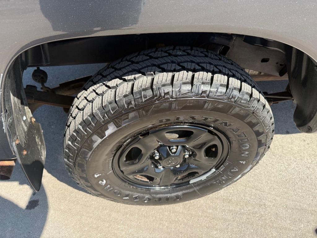 Photo 13 of this TOYOTA TACOMA