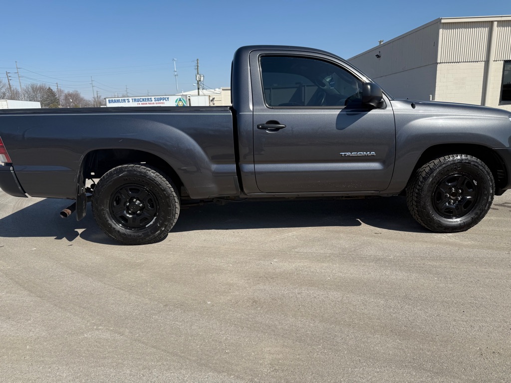Photo 6 of this TOYOTA TACOMA