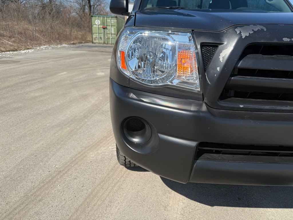 Photo 10 of this TOYOTA TACOMA