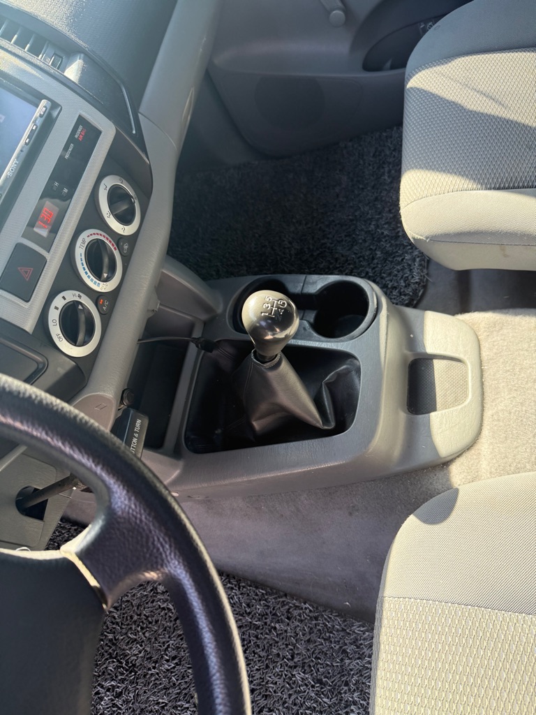 Photo 24 of this TOYOTA TACOMA