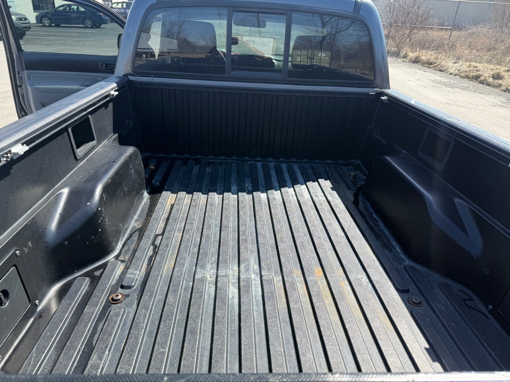 Photo 30 of this TOYOTA TACOMA