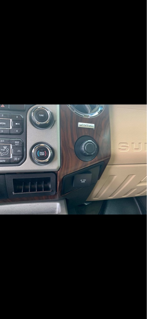 Photo 30 of this FORD F-350 SUPER DUT