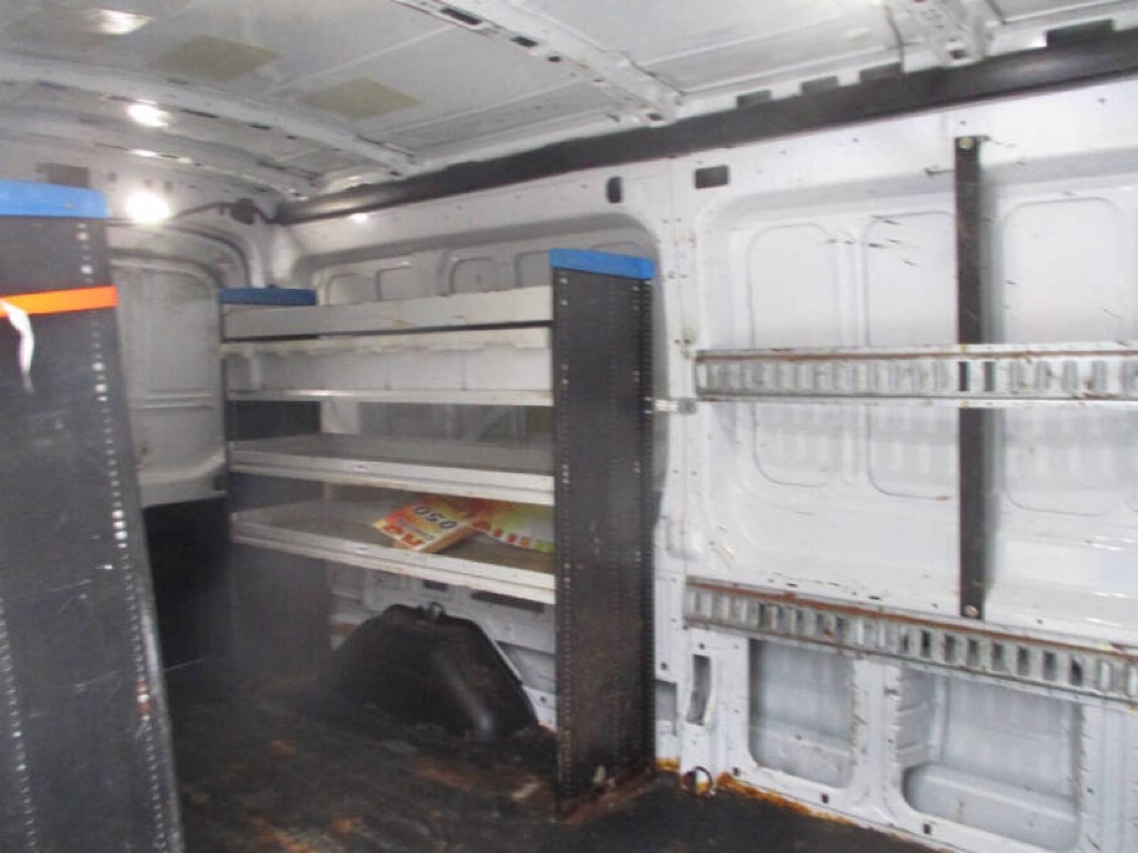 Photo 20 of this FORD TRANSIT