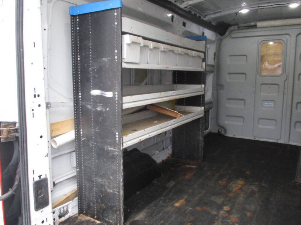 Photo 17 of this FORD TRANSIT