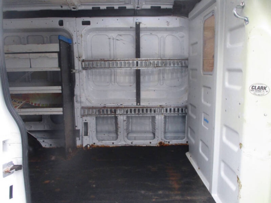 Photo 19 of this FORD TRANSIT
