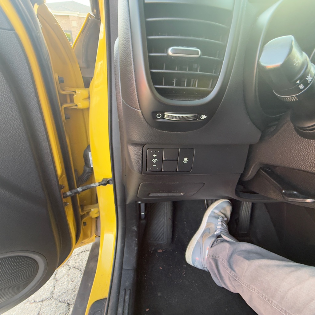 Photo 18 of this KIA SOUL