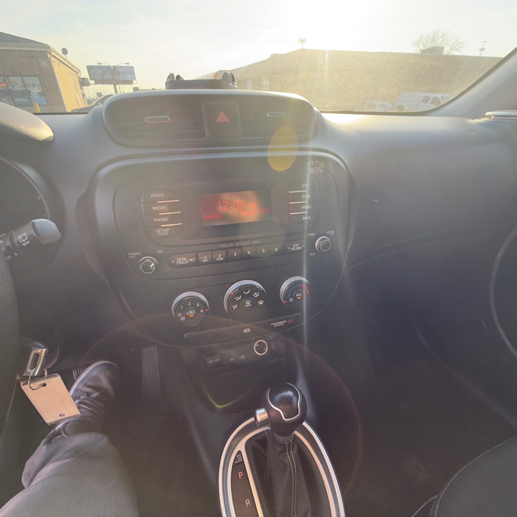 Photo 15 of this KIA SOUL
