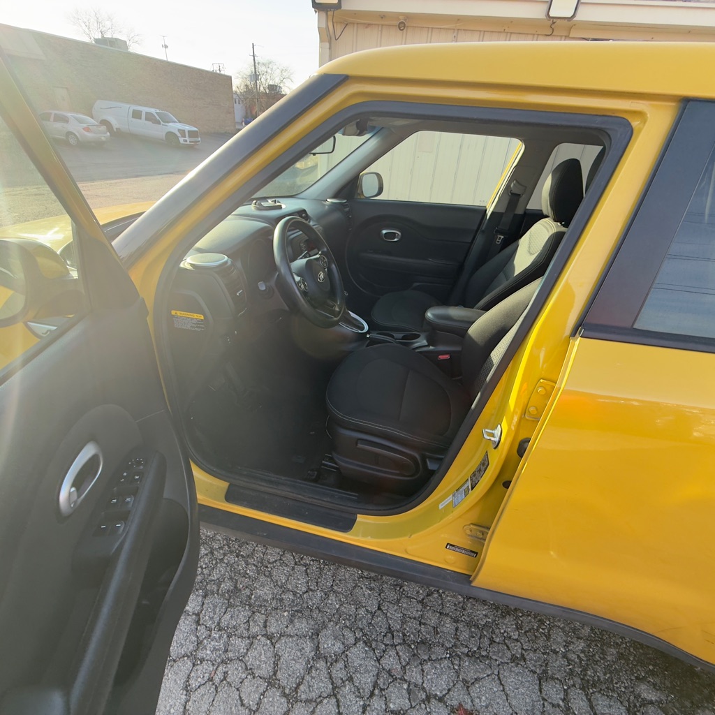 Photo 9 of this KIA SOUL