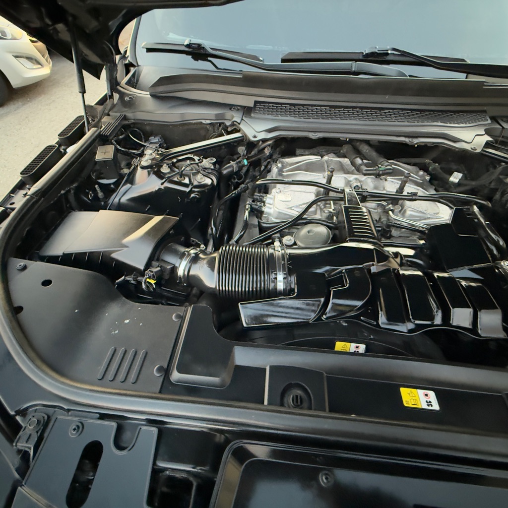 Photo 36 of this LAND ROVER RANGE ROVER SPO