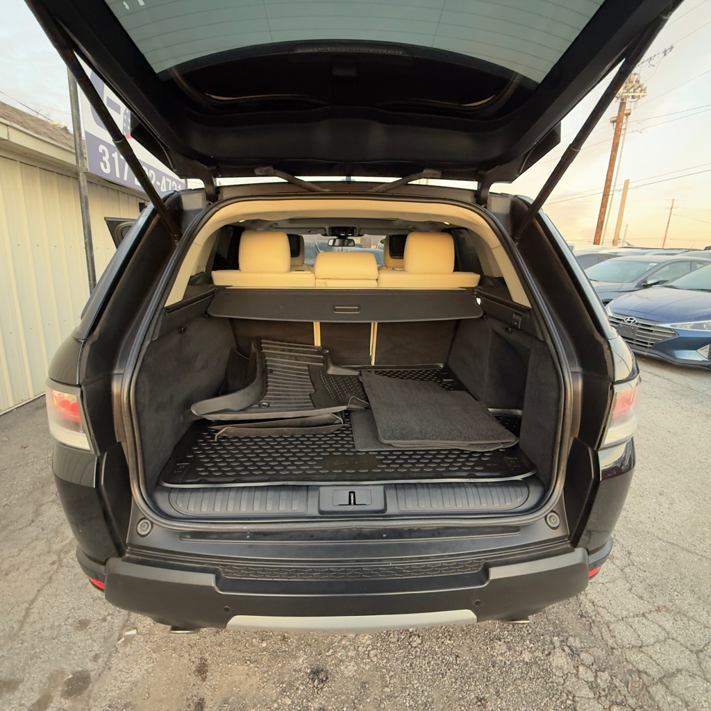 Photo 16 of this LAND ROVER RANGE ROVER SPO