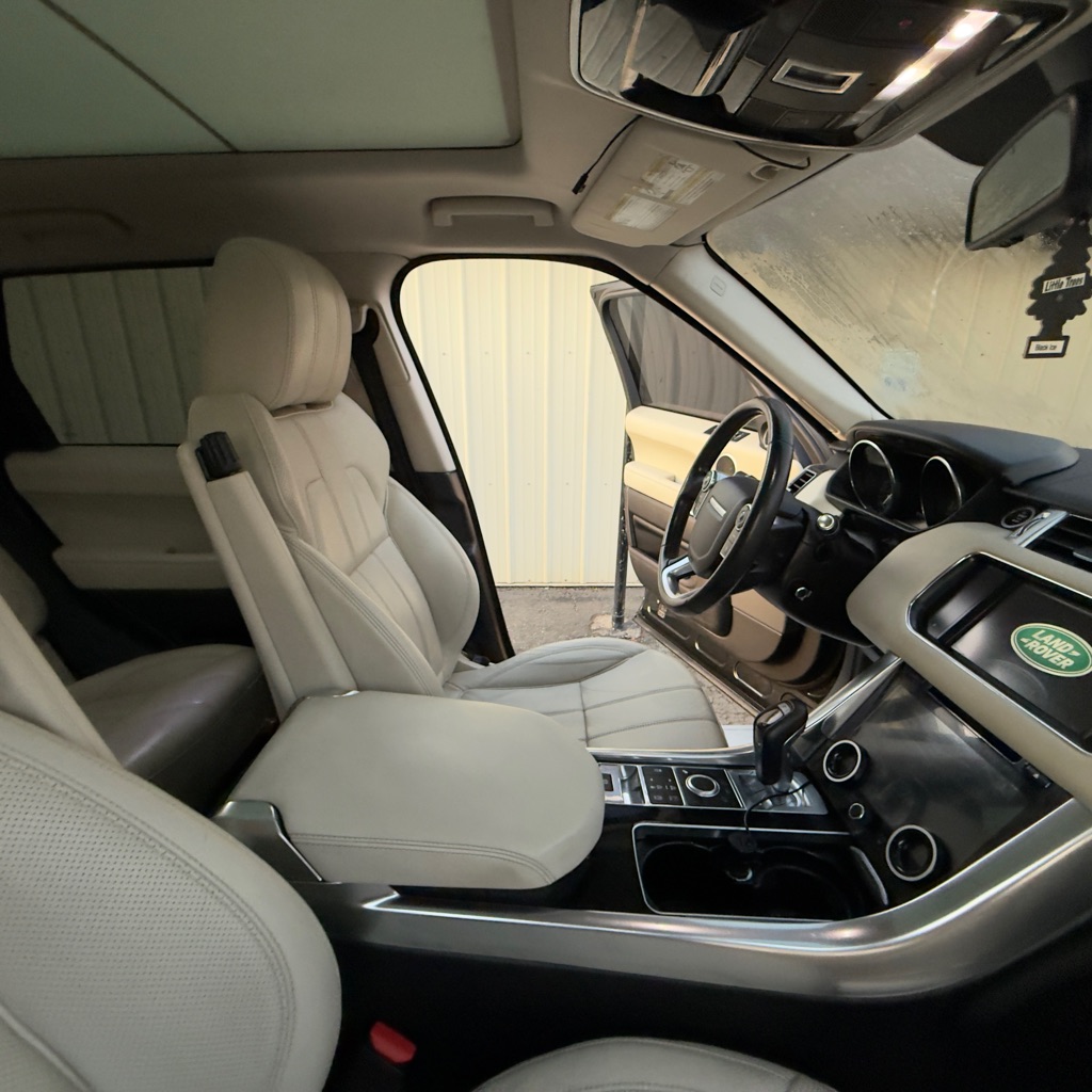 Photo 26 of this LAND ROVER RANGE ROVER SPO
