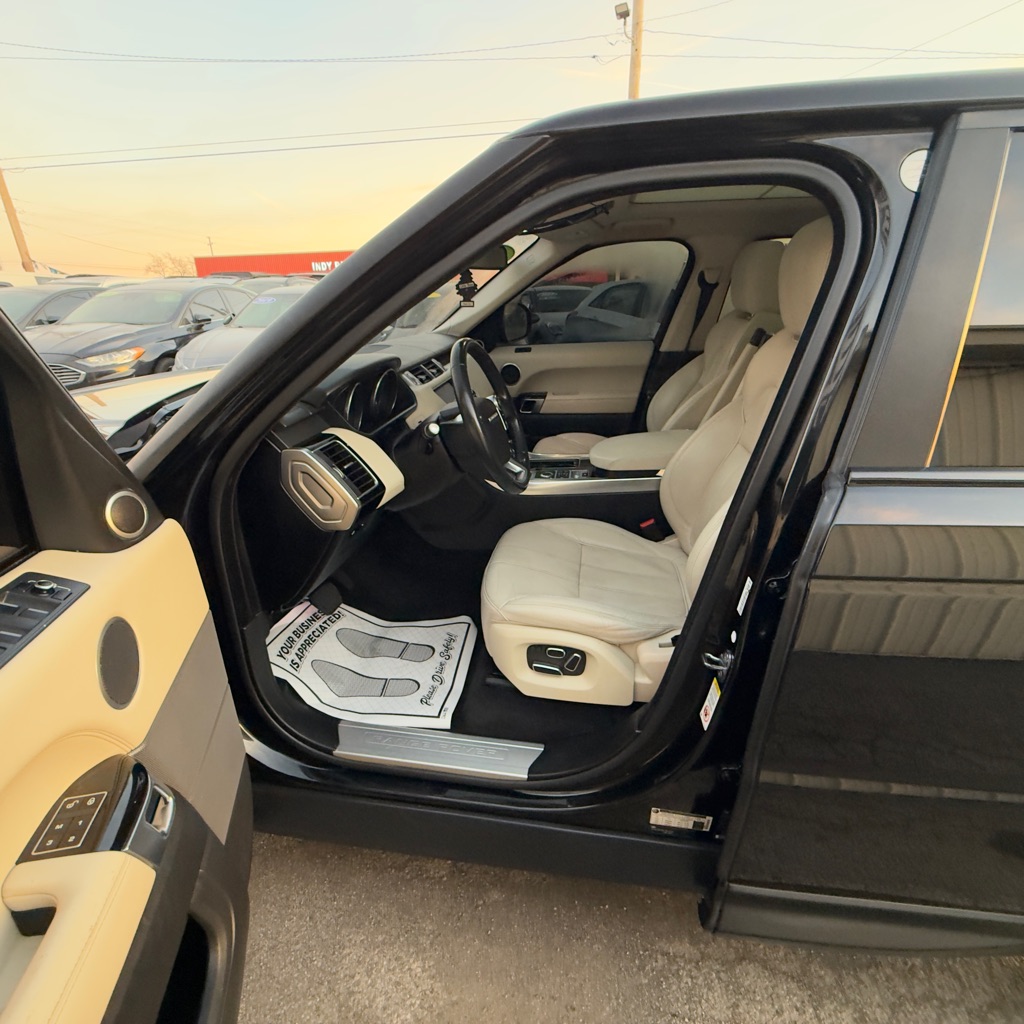 Photo 9 of this LAND ROVER RANGE ROVER SPO