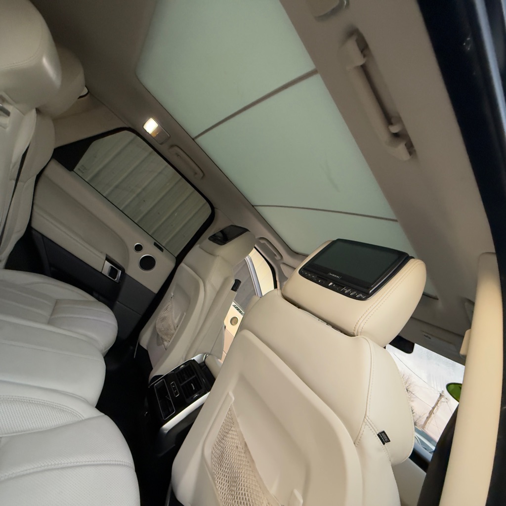 Photo 22 of this LAND ROVER RANGE ROVER SPO