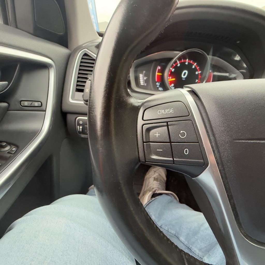 Photo 25 of this VOLVO XC60