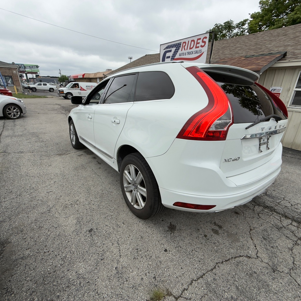 Photo 3 of this VOLVO XC60