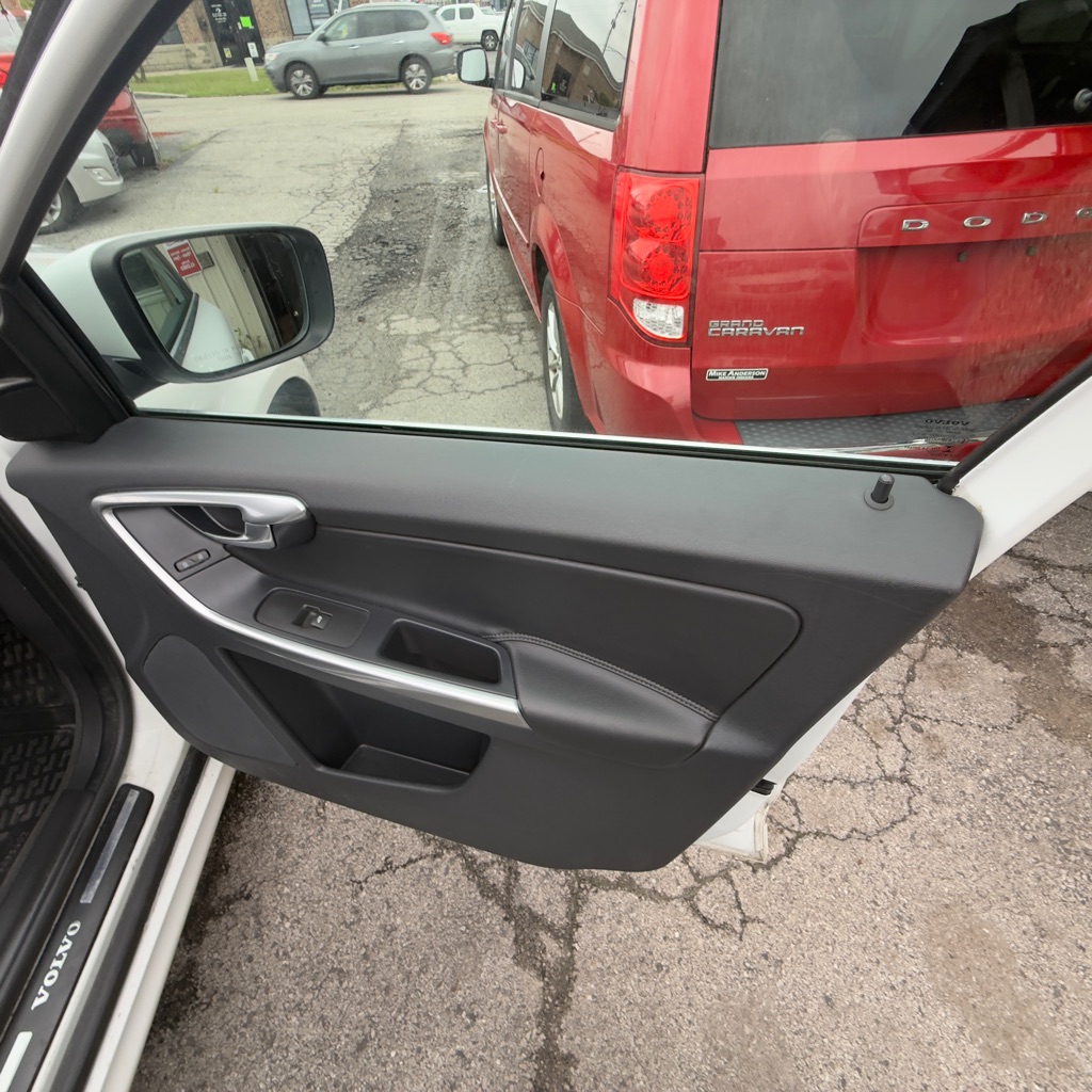Photo 17 of this VOLVO XC60