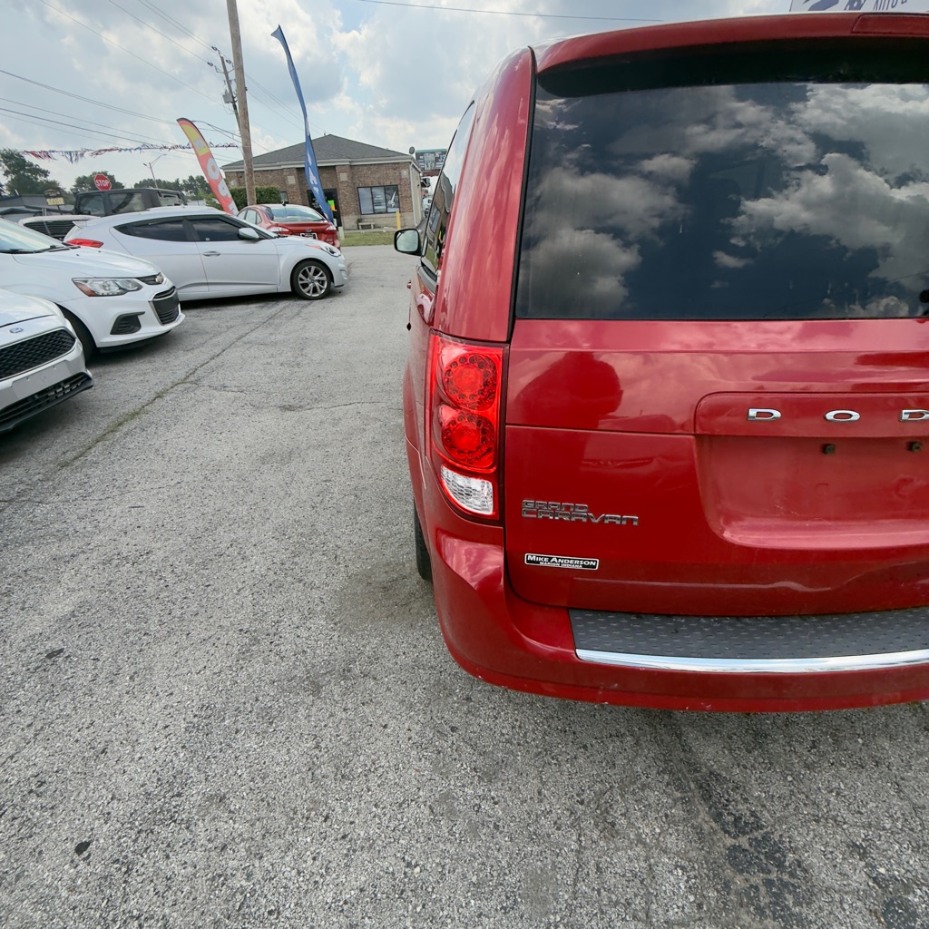 Photo 16 of this DODGE GRAND CARAVAN