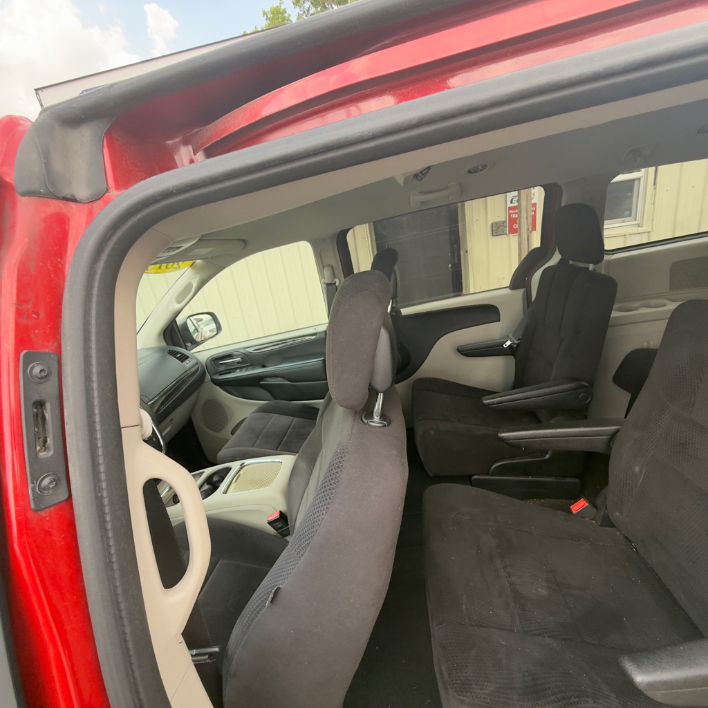 Photo 19 of this DODGE GRAND CARAVAN