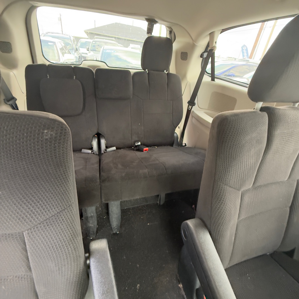 Photo 10 of this DODGE GRAND CARAVAN