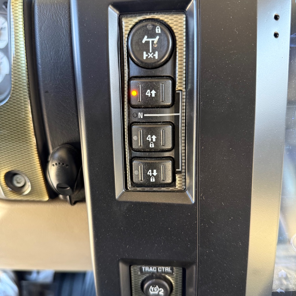 Photo 19 of this HUMMER H2