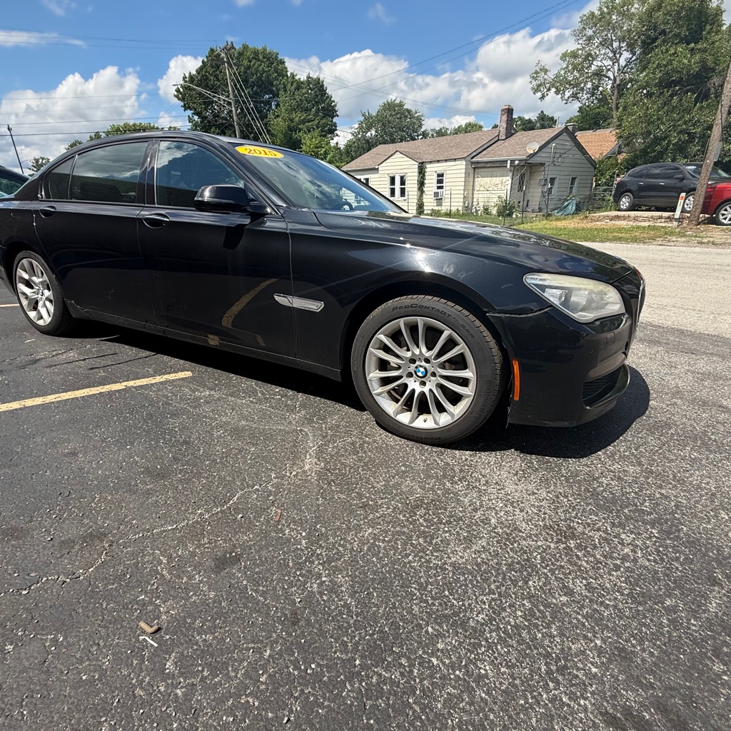 Photo 7 of this BMW 7 SERIES