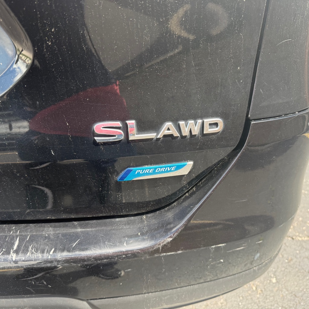 Photo 12 of this NISSAN ROGUE