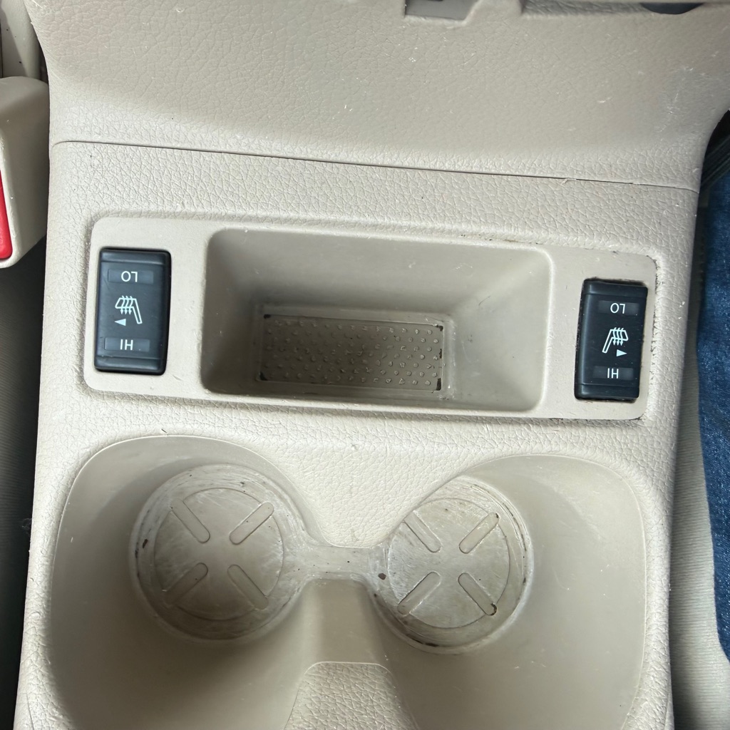 Photo 22 of this NISSAN ROGUE