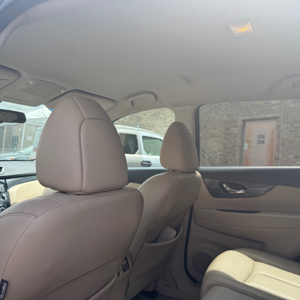 Photo 11 of this NISSAN ROGUE