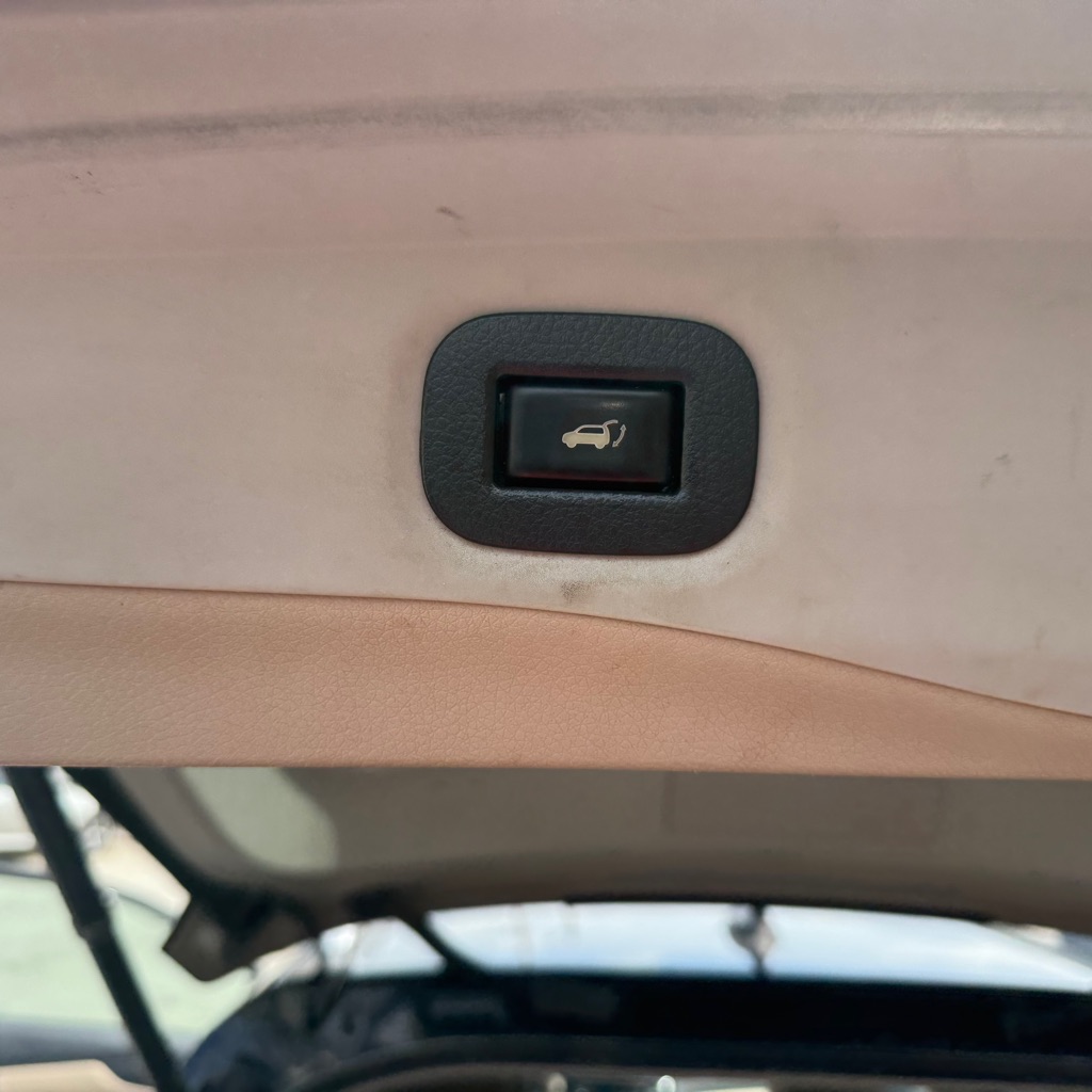 Photo 15 of this NISSAN ROGUE