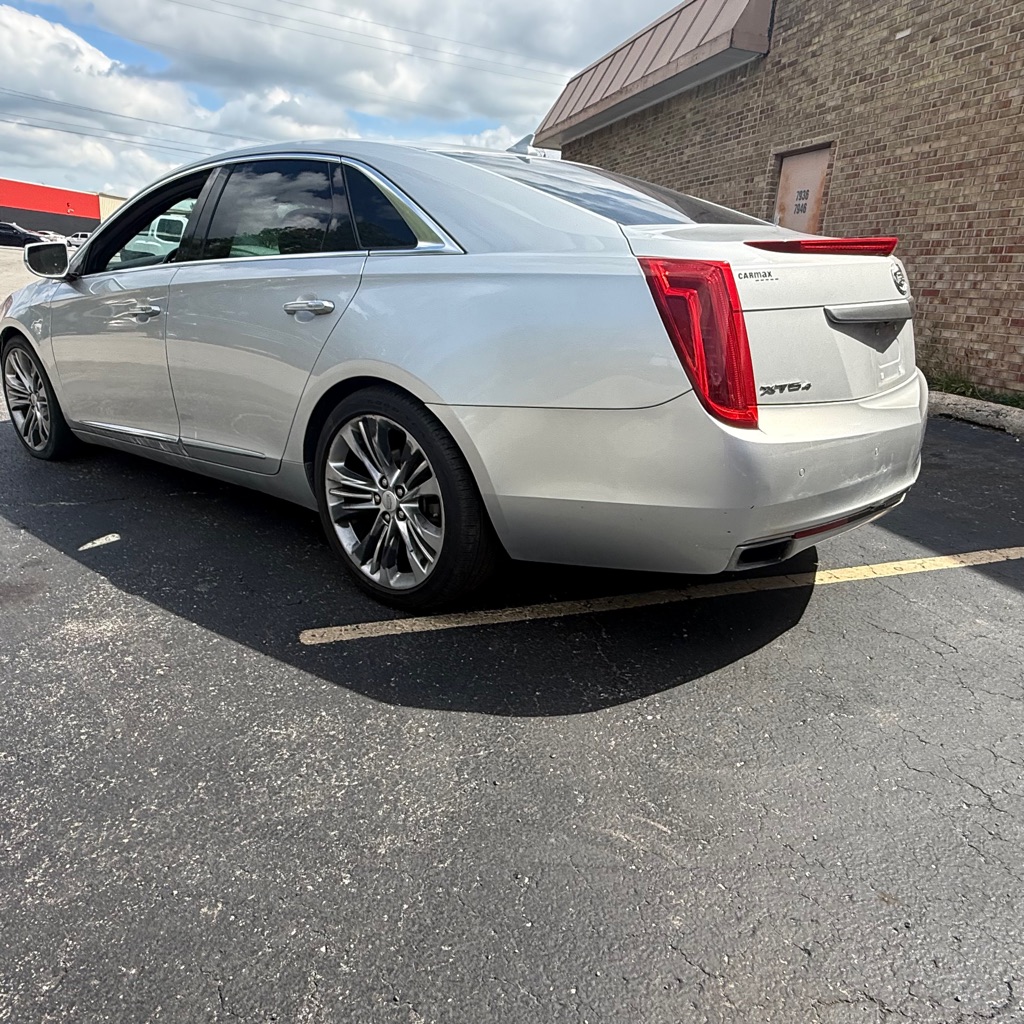 Photo 4 of this CADILLAC XTS