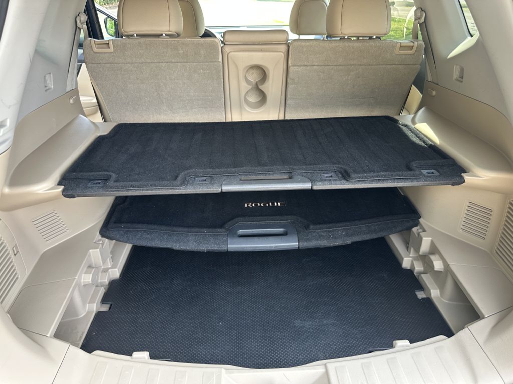Photo 15 of this NISSAN ROGUE