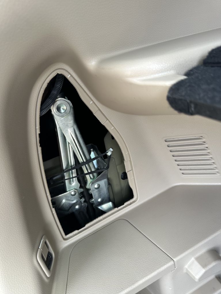 Photo 13 of this NISSAN ROGUE