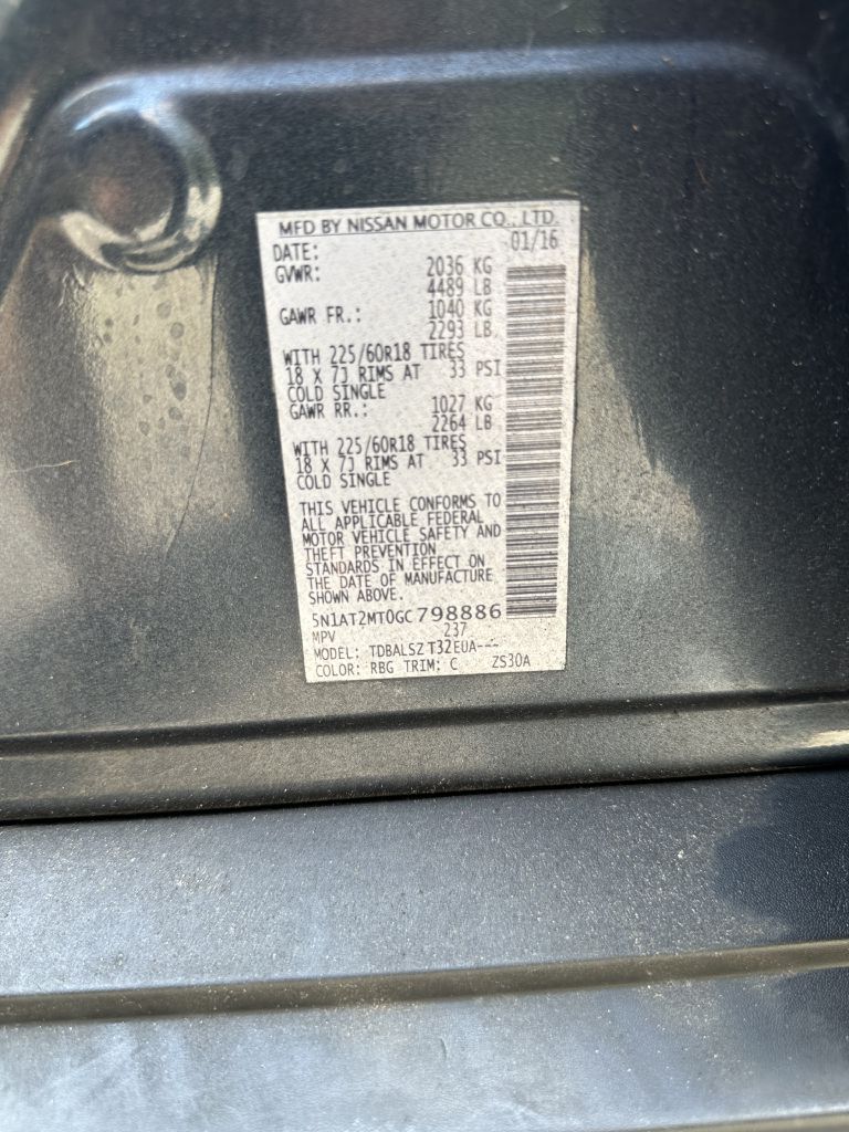 Photo 18 of this NISSAN ROGUE