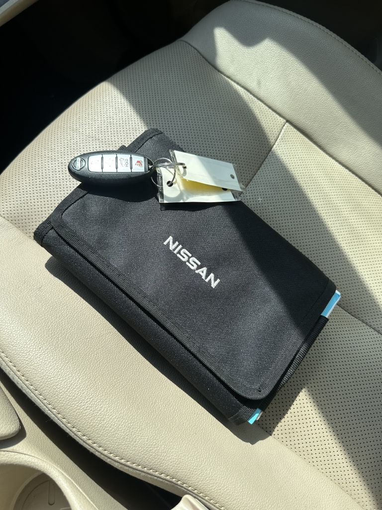 Photo 19 of this NISSAN ROGUE