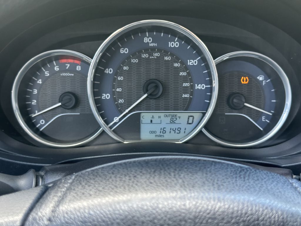 Photo 14 of this TOYOTA COROLLA