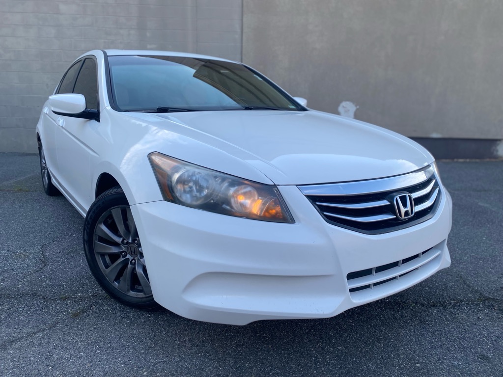 White 2011 Honda Accord EX Sedan Front-Wheel Drive Automatic